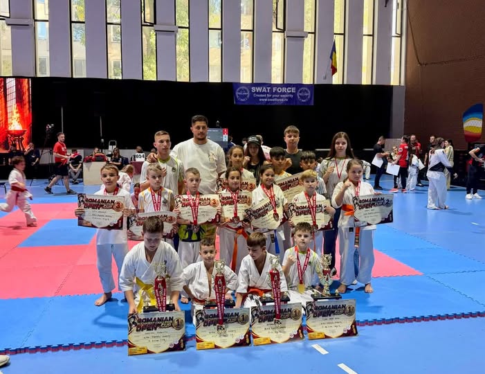 „Alpha Fighters”, locul 5 din 46 de cluburi la „Romanian Open – Bucharest Challenge Cup”! 15 medalii pentru sportivii pregătiți de antrenorul Ingeaua