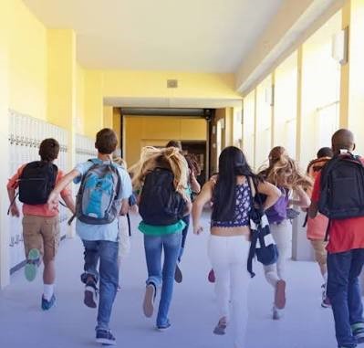 Astăzi, de Ziua Internațională a Educației, zi liberă pentru elevi și profesori.